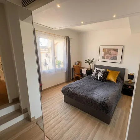 Beautiful 45 M With Terrace In Lägenhet